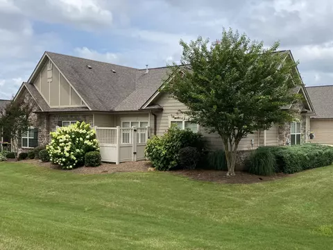 1580 Sedgefield Dr, Ooltewah, TN 37363