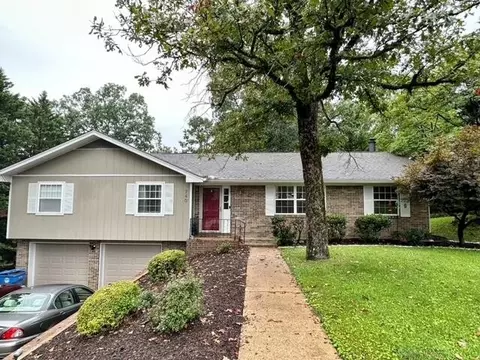 740 Ashley Forest Dr, Hixson, TN 37343
