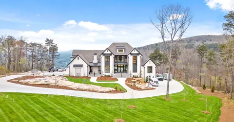8172 Mountain Laurel Trl #16, Signal Mountain, TN 37377