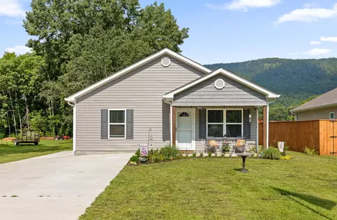 8451 West Pkwy, Soddy Daisy, TN 37379