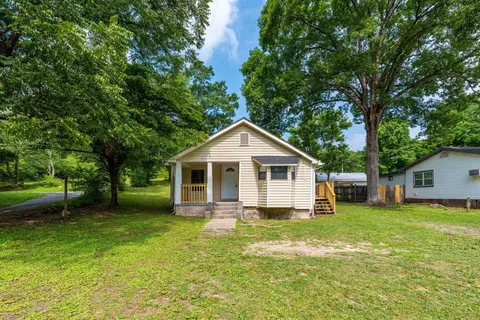 304 Glenn St, La Fayette, GA 30728