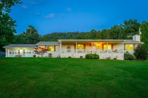 254 Beaver Creek Dr, La Fayette, GA 30728