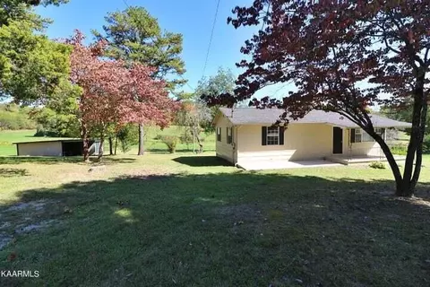752 Old Highway 27, Oneida, TN 37841