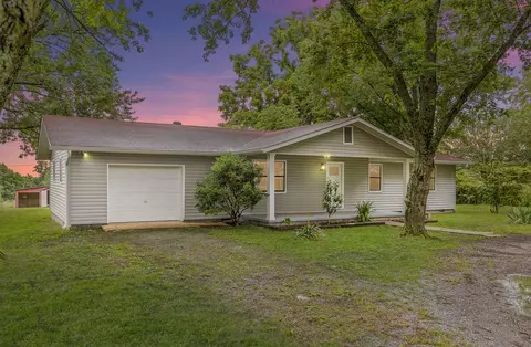 530 Michaels Rd, Trenton, GA 30752