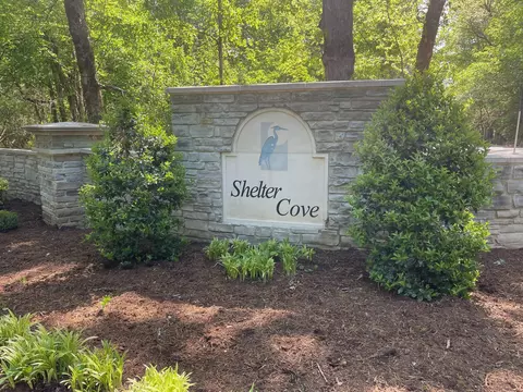 2029 River Bluff Dr, Hixson, TN 37343