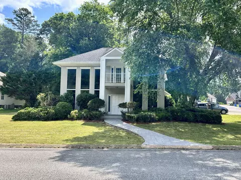 836 Creek Dr, Chattanooga, TN 37415