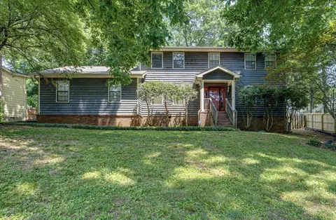 6819 Hampton Wood Cir, Hixson, TN 37343