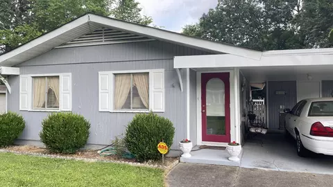 1410 Dover Ln, Chattanooga, TN 37412