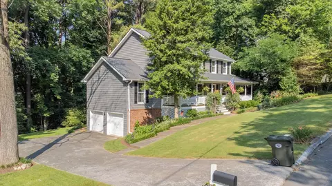 2015 Southview Dr, Dalton, GA 30720