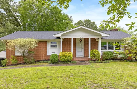 5738 Garrett Dr, Hixson, TN 37343