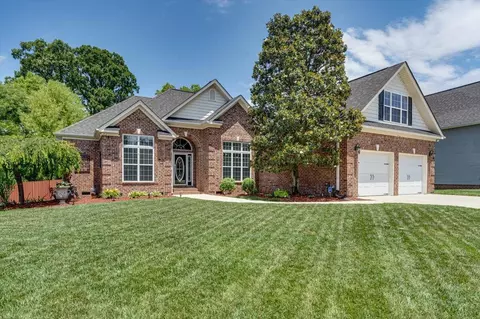 6527 Orange Plank Dr, Hixson, TN 37343