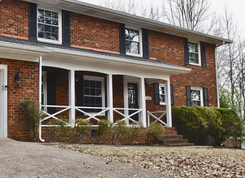 1308 S Crest Rd, Rossville, GA 30741