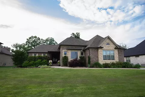 5961 Rainbow Springs Dr, Chattanooga, TN 37416
