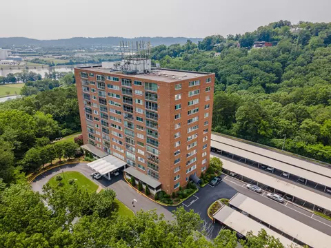 1414 Continental Dr #805, Chattanooga, TN 37405