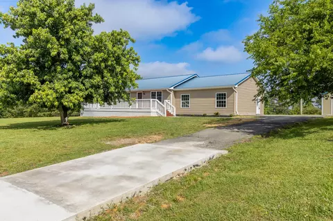 95 Bagley Rd, Chatsworth, GA 30705