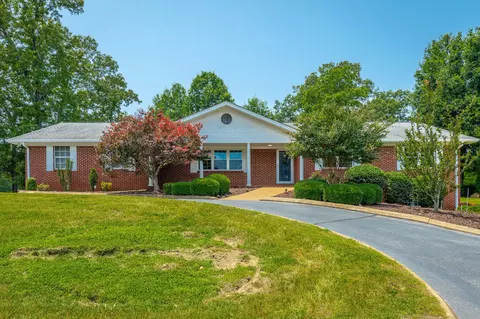 10207 Bear Trail Dr, Soddy Daisy, TN 37379
