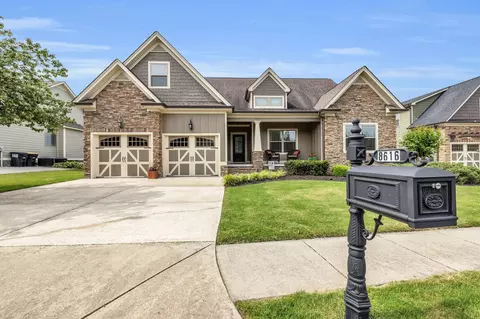 8616 Skybrook Dr, Ooltewah, TN 37363