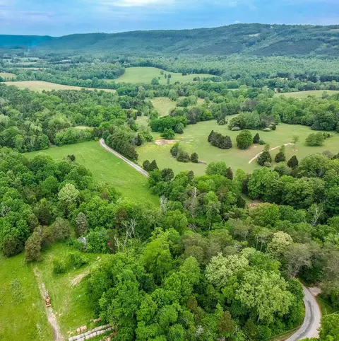143 Cawood Rd, Spring City, TN 37381