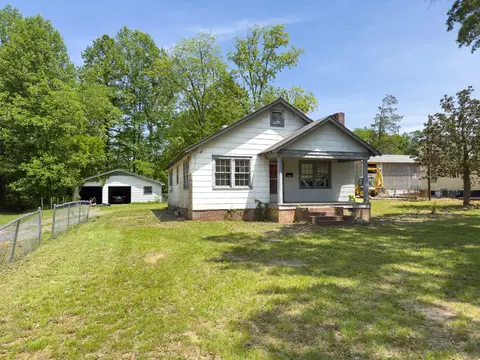 1301 Pinehill Rd, Dalton, GA 30721 photo 1