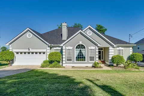 2325 Laurelton Creek Ln, Chattanooga, TN 37421