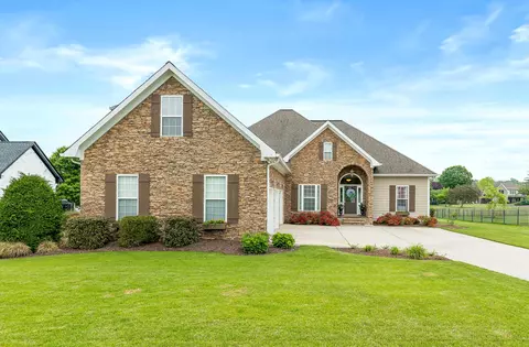 7348 Claudes Creek Dr, Ooltewah, TN 37363