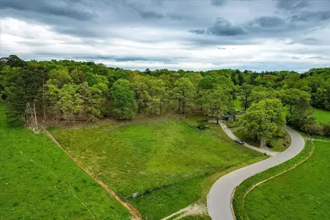 684 Mcconnell Xing, La Fayette, GA 30728