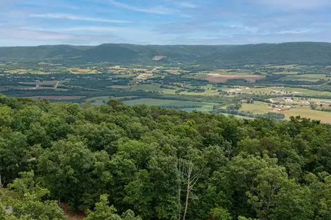 45 Gray Rock, Pikeville, TN 37367