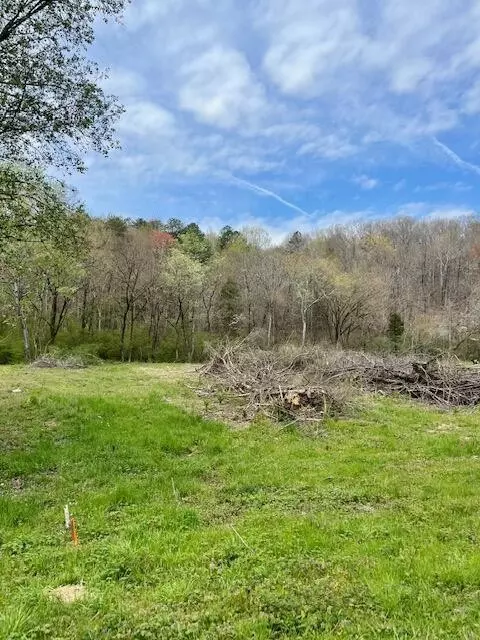 9053 Dallas Hollow Rd, Soddy Daisy, TN 37379