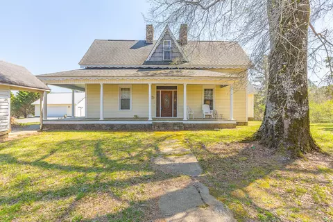 2084 Hyden Tyler Rd, Chatsworth, GA 30705