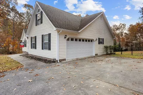 257 Van Dell Dr, Rock Spring, GA 30739 photo 3