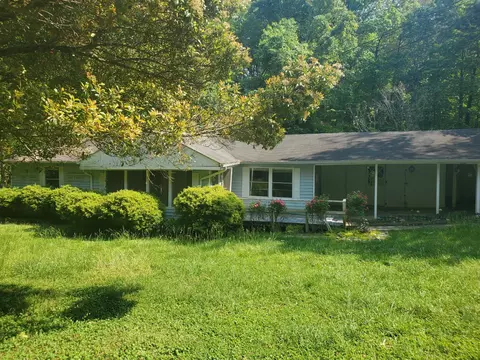1105862 Loop Rd, Soddy Daisy, TN 37379 photo 3
