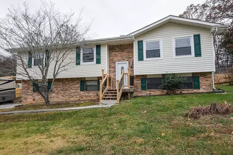 7120 Fine Ln, Harrison, TN 37341