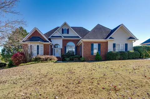 220 Flagstone Dr NE, Cleveland, TN 37323