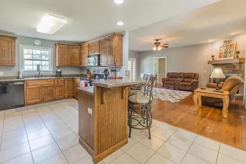 1025 Durham St, Dalton, GA 30721 photo 10