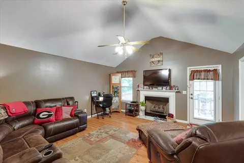 555 Dedmon Rd, Ringgold, GA 30736 photo 4