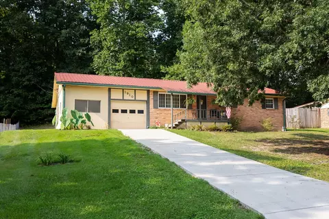 1910 Plantation Dr SE, Cleveland, TN 37323