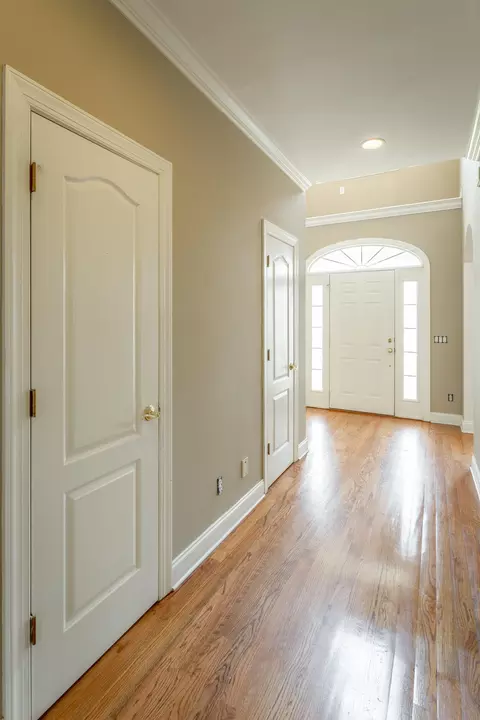 8462 Streamside Dr, Ooltewah, TN 37363 photo 13