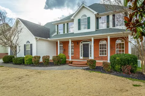 8462 Streamside Dr, Ooltewah, TN 37363 photo 4