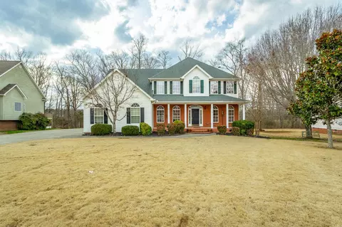 8462 Streamside Dr, Ooltewah, TN 37363 photo 2