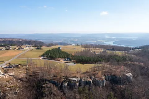 210 Bobcat Trl, Jasper, TN 37347 photo 9