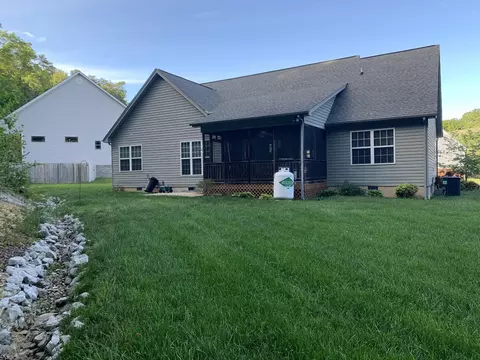 804 Soaring Eagle Cir, Hixson, TN 37343 photo 3