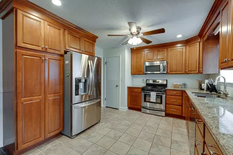 6441 Mill Stream Dr, Harrison, TN 37341 photo 9