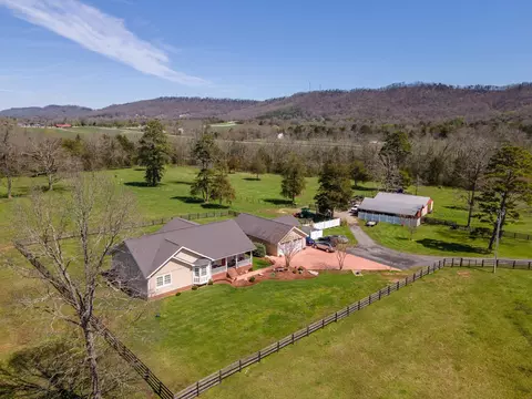 1408 Saunders Rd, Ringgold, GA 30736 photo 2
