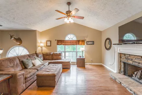 298 Maple Way, Ringgold, GA 30736 photo 5