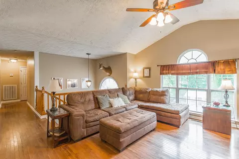 298 Maple Way, Ringgold, GA 30736 photo 4