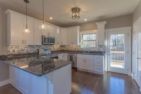 619 Sunset Valley Dr, Soddy Daisy, TN 37379 photo 4