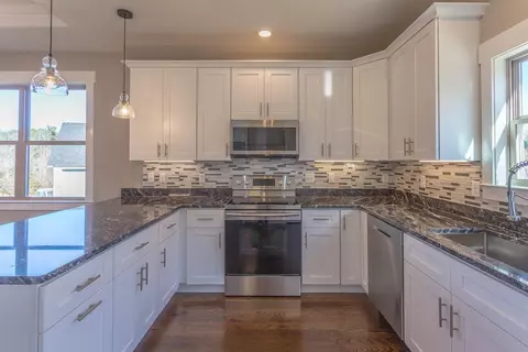 619 Sunset Valley Dr, Soddy Daisy, TN 37379 photo 5