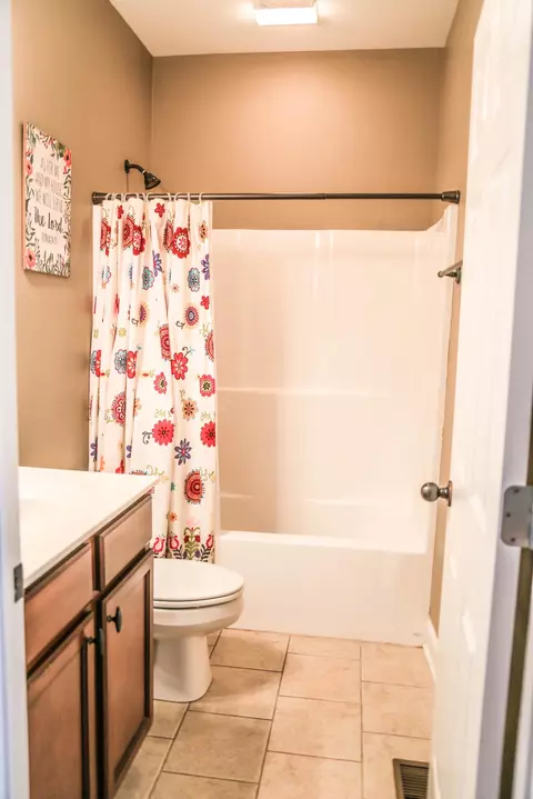 870 Windrush Loop, Chattanooga, TN 37421 photo 6