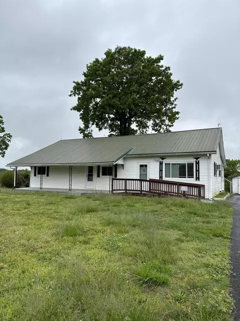 699 Union Grove Rd NE, Charleston, TN 37310