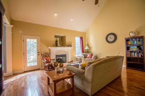 7828 Tranquility Dr, Ooltewah, TN 37363 photo 5